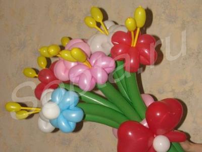 Воздушные шары и композиции, цветы.